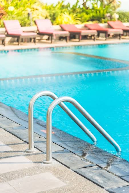 Imagen principal de piscina AQUANOVA